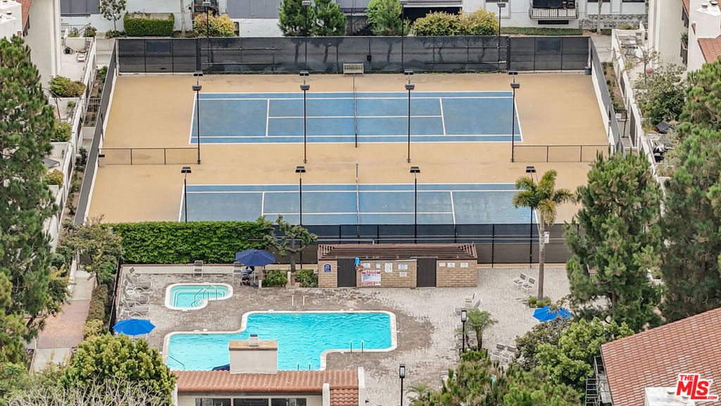 8512 Tuscany Avenue - Photo 40
