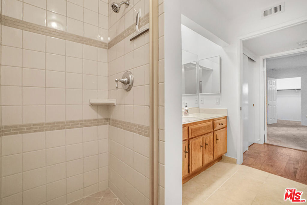8512 Tuscany Avenue - Photo 22