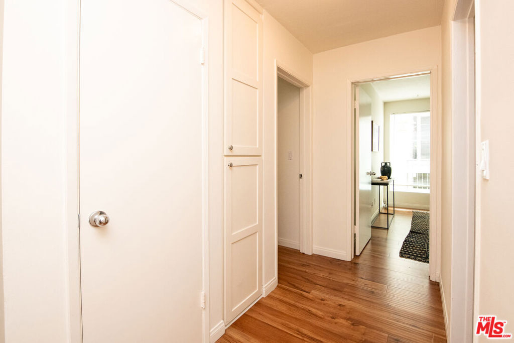 608 Idaho Avenue - Photo 4