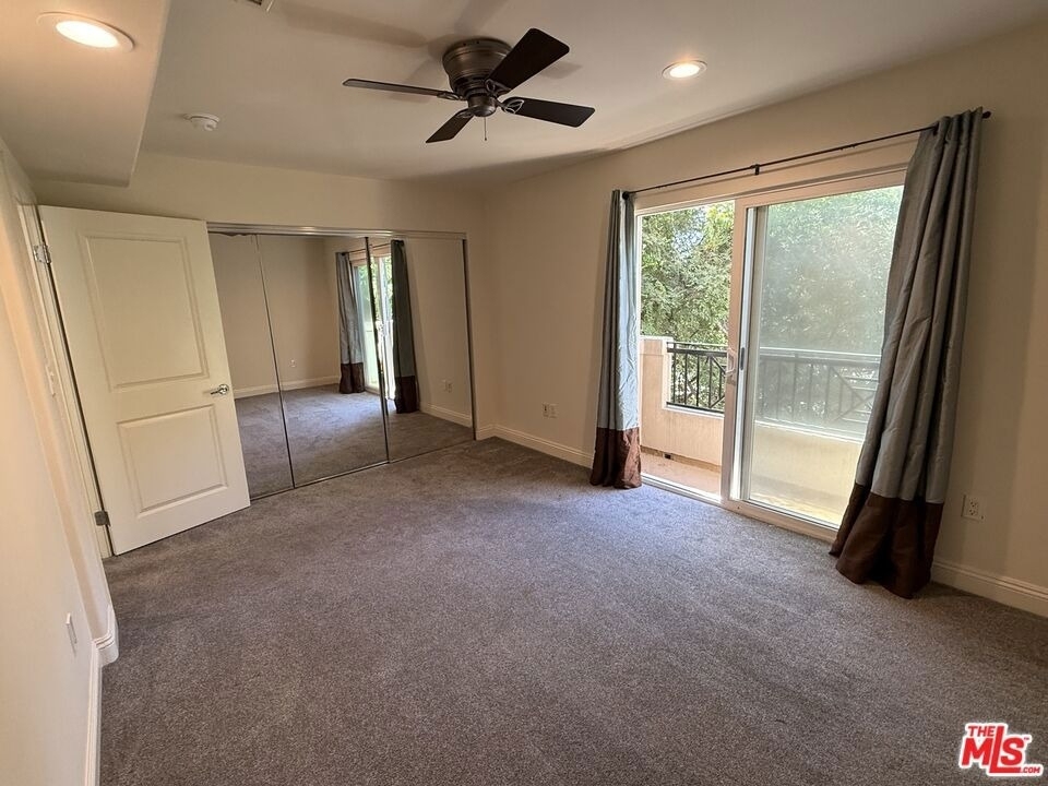 5401 Morella Avenue - Photo 5