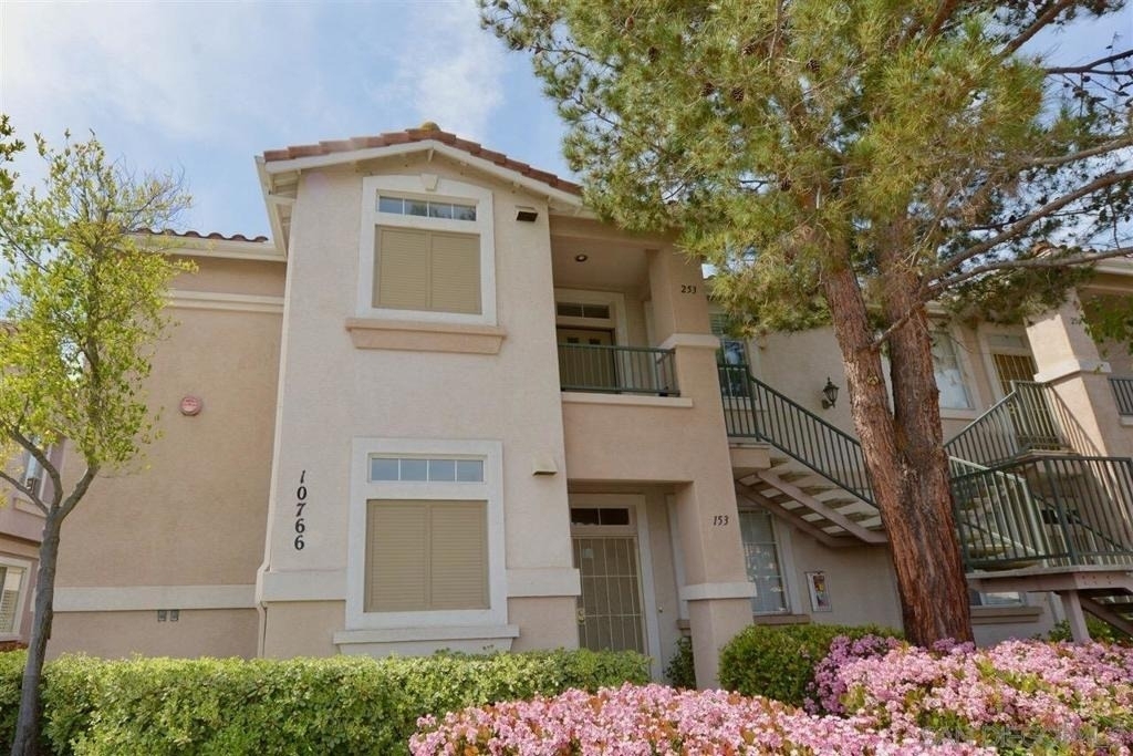10766 Sabre Hill Dr - Photo 0