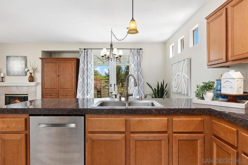 11785 Westview Parkway - Photo 17