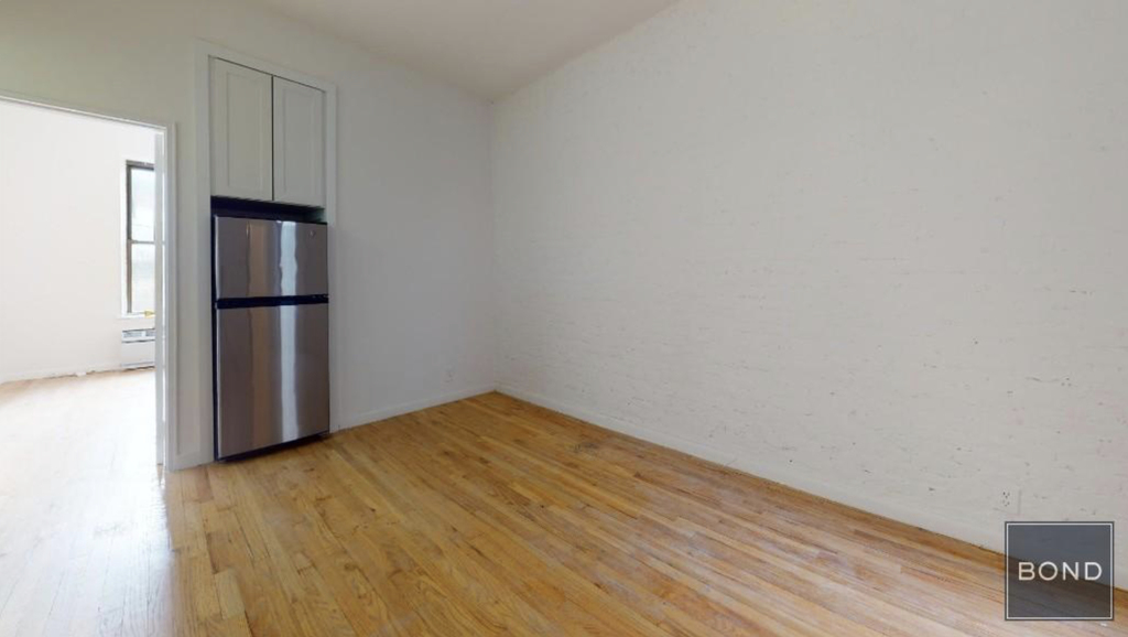 334 East 93rd Street - Photo 2