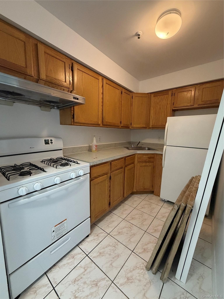 10804 35th Avenue - Photo 0