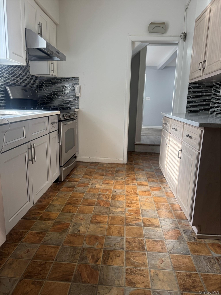 170 E Mineola Avenue - Photo 8