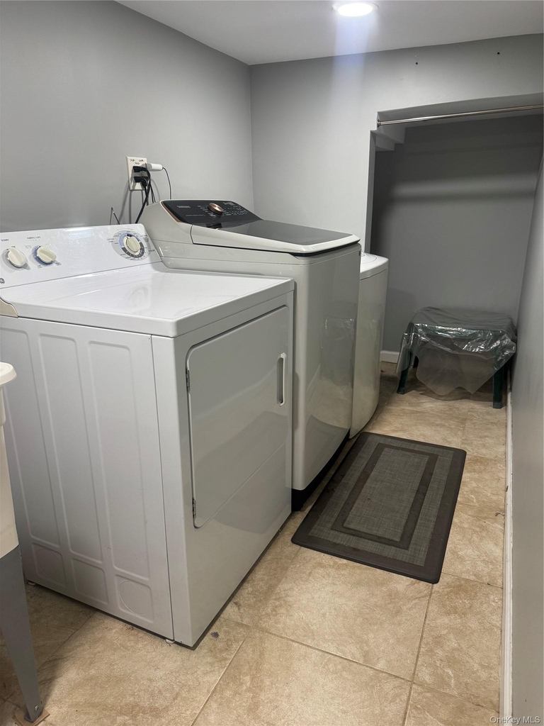 170 E Mineola Avenue - Photo 15