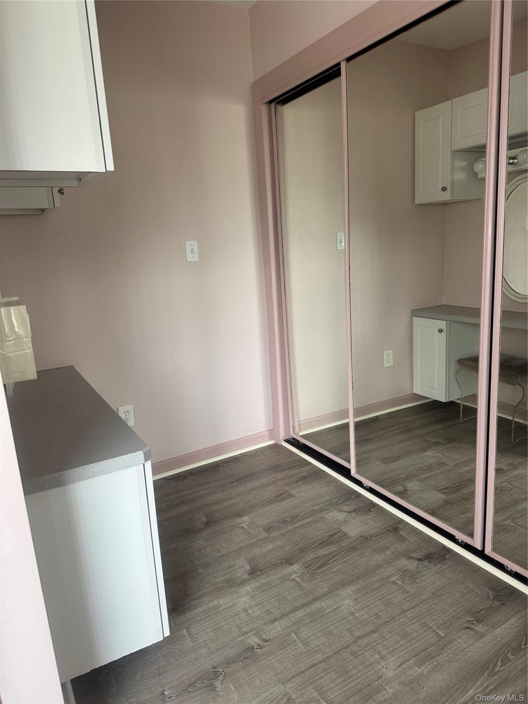170 E Mineola Avenue - Photo 11