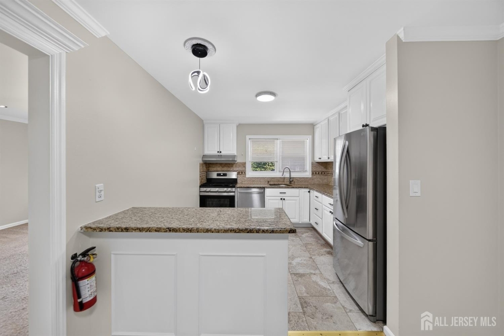 42-a Woodedge Avenue - Photo 3