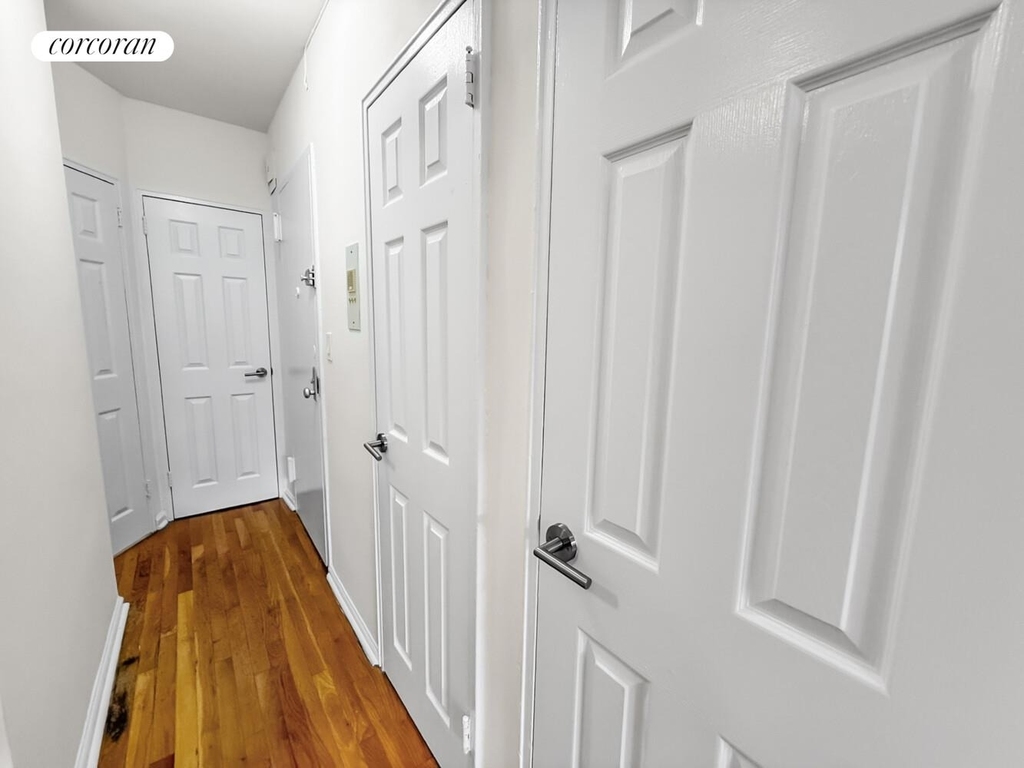 330 E 77th Street - Photo 3