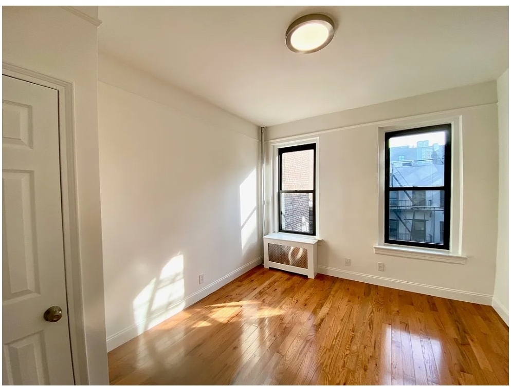 108 Mac Dougal Street - Photo 0
