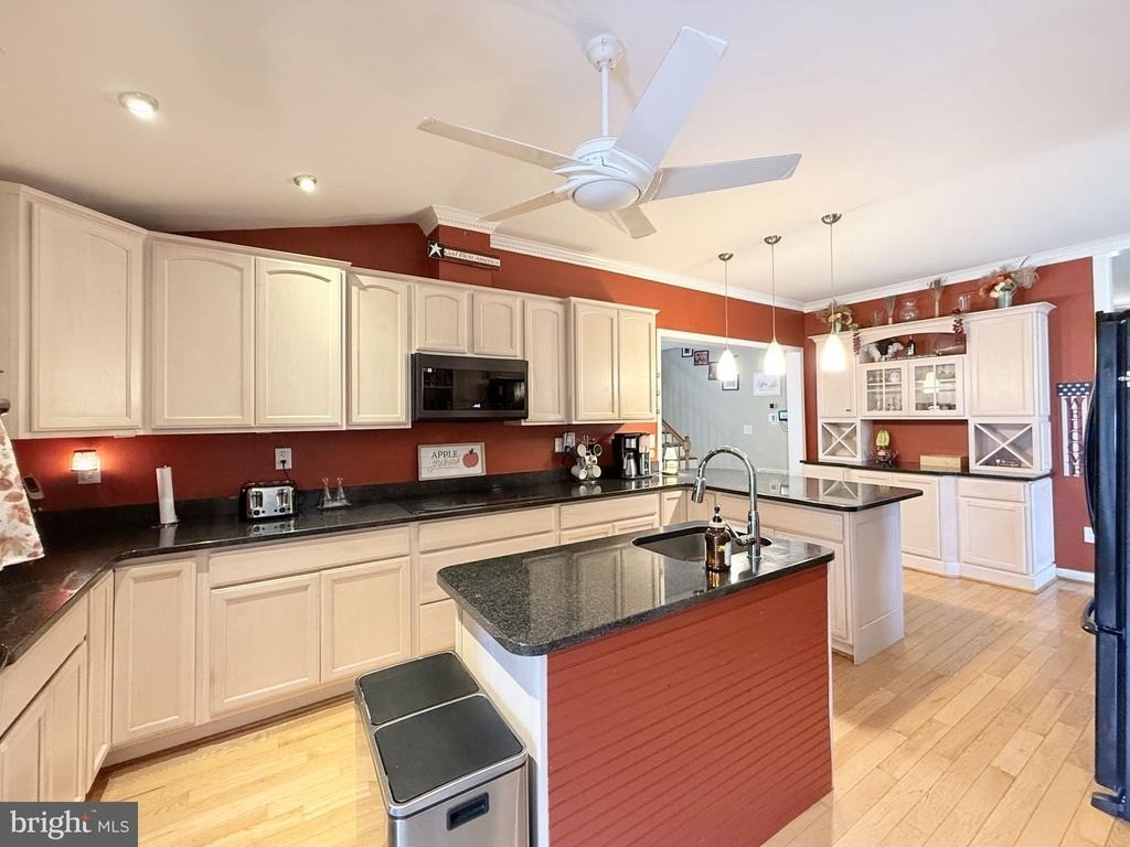 559 Holly Corner Road - Photo 10
