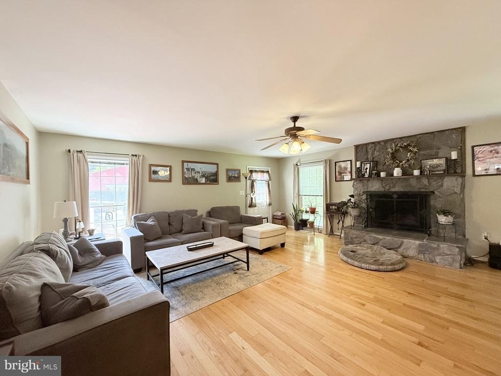559 Holly Corner Road - Photo 16