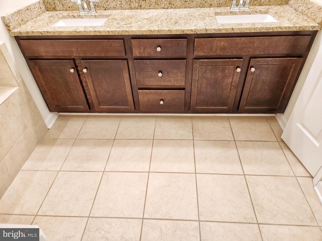 44115 Peirosa Terrace - Photo 25