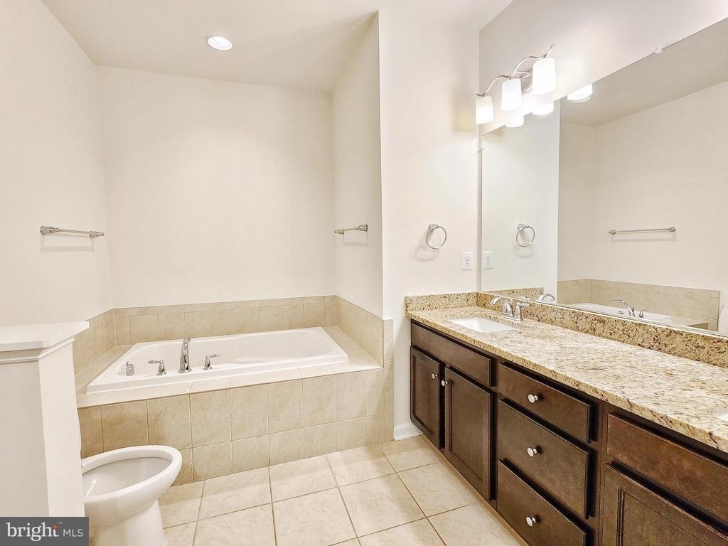 44115 Peirosa Terrace - Photo 22