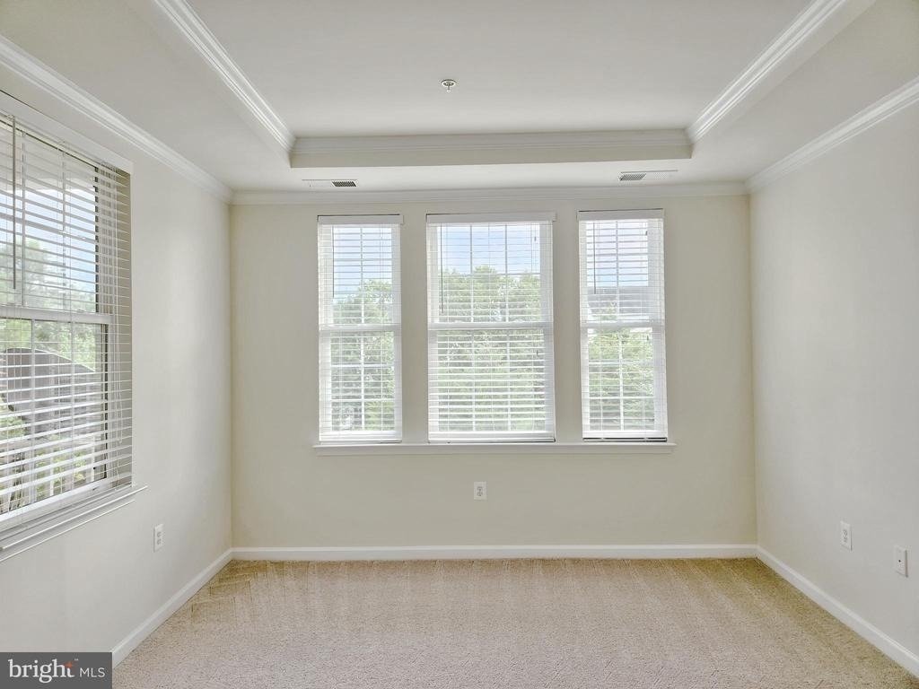 44115 Peirosa Terrace - Photo 19