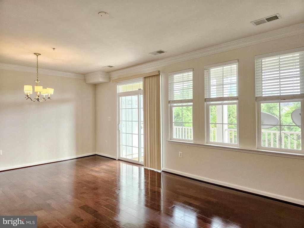 44115 Peirosa Terrace - Photo 3