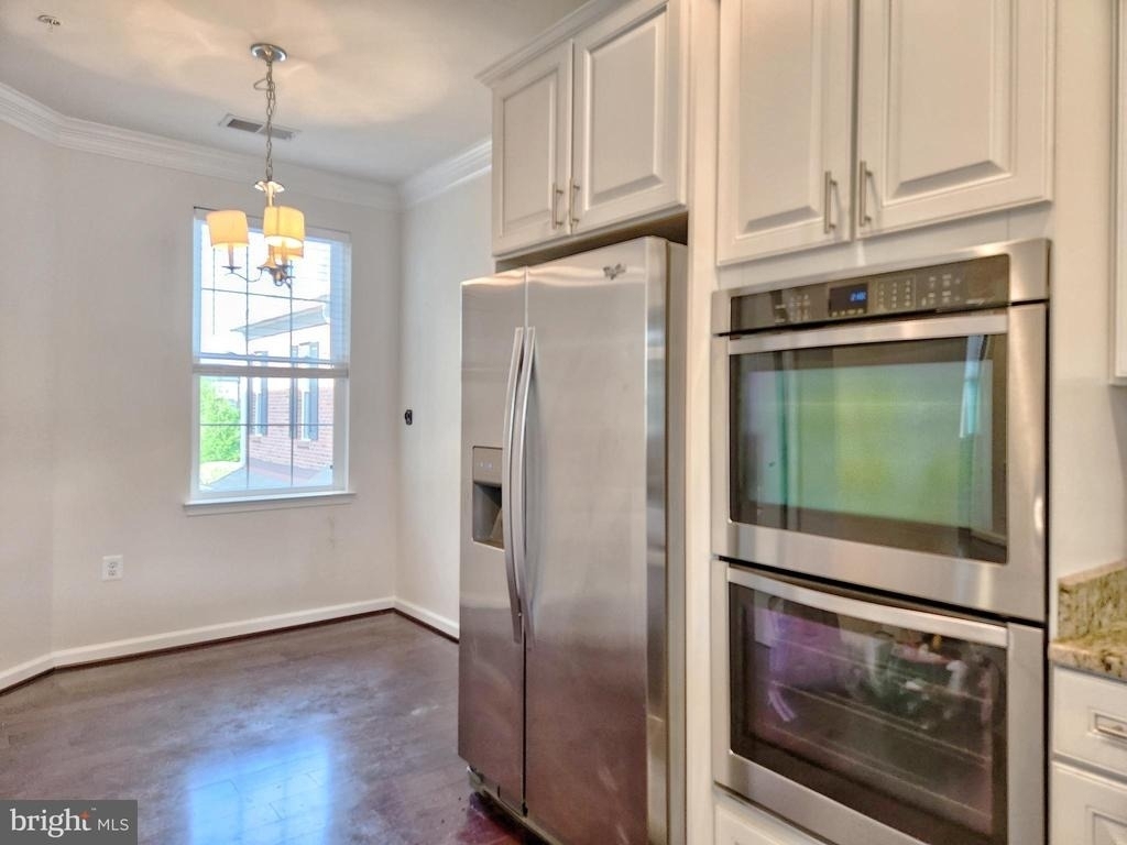 44115 Peirosa Terrace - Photo 8