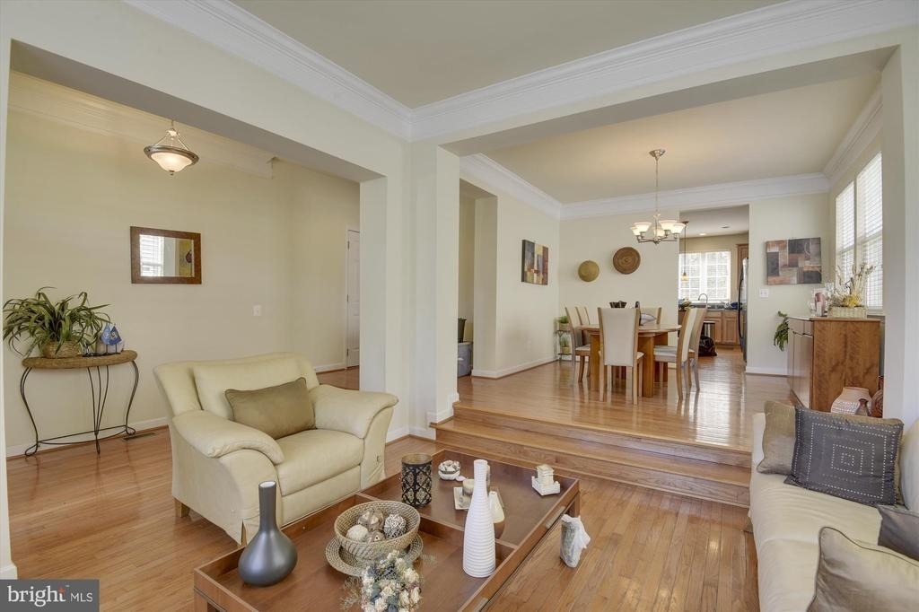 6087 Piney Woods Court - Photo 2