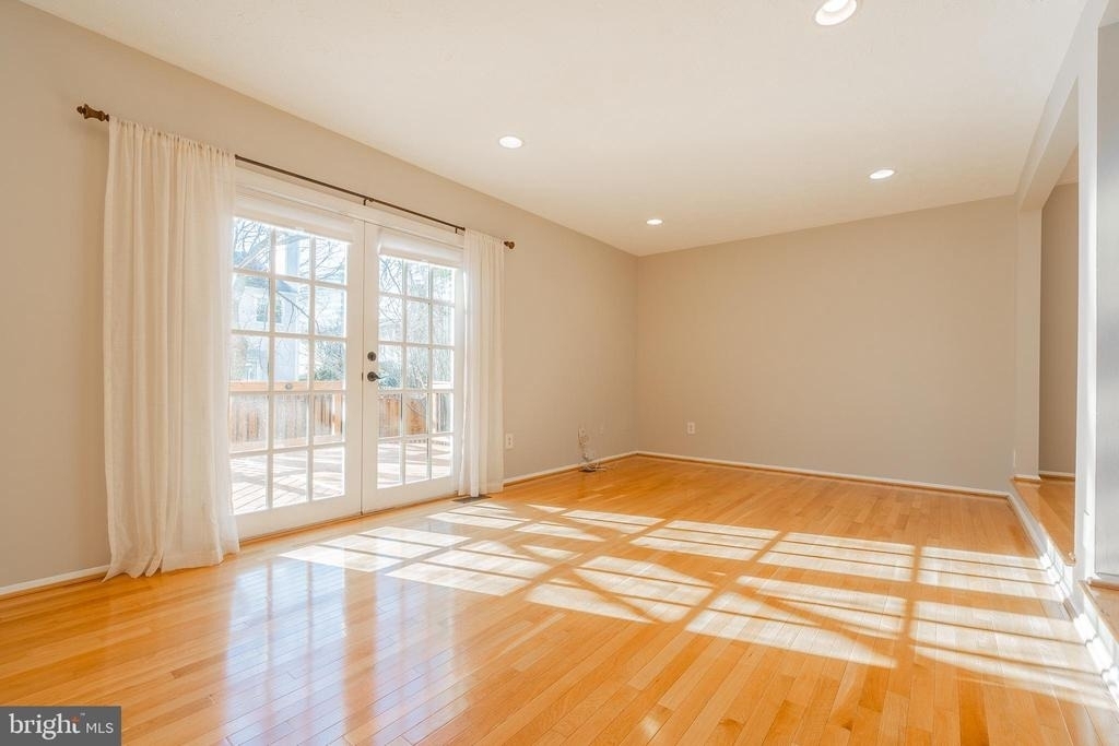 2911 Montauk Court - Photo 12