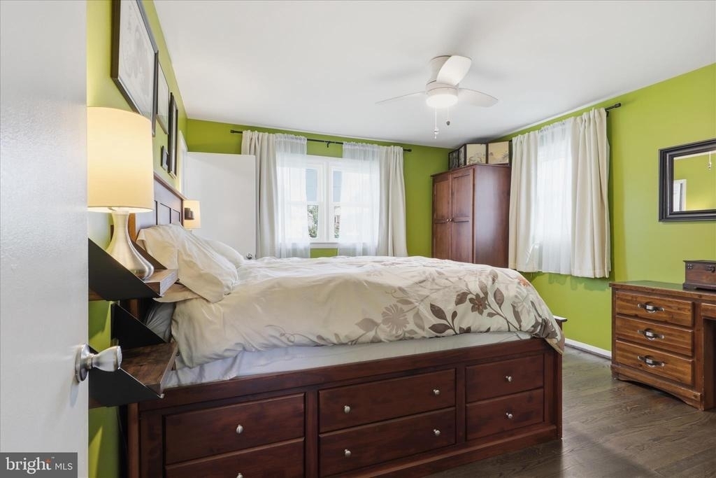 10703 Almond Street - Photo 10