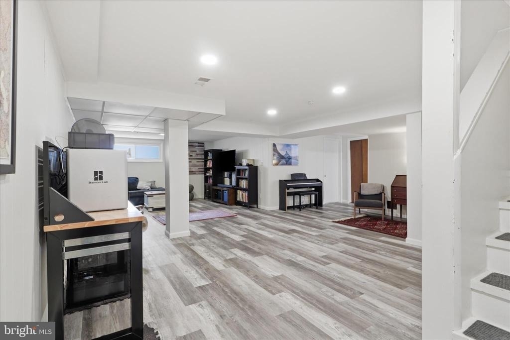 10703 Almond Street - Photo 17