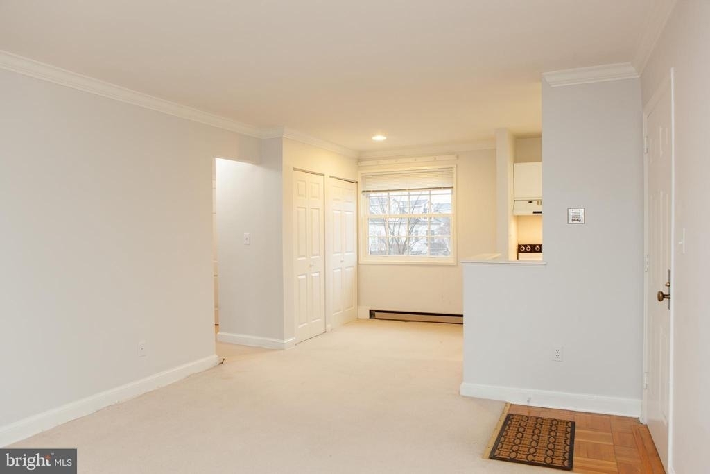 1712 W Abingdon Drive - Photo 3