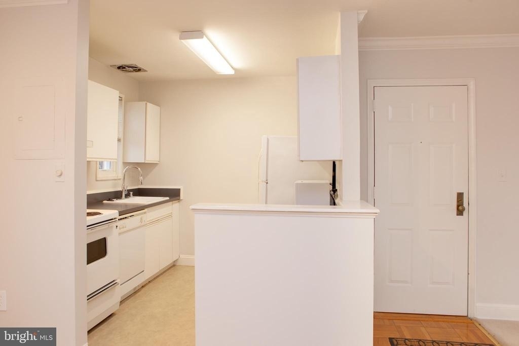 1712 W Abingdon Drive - Photo 5