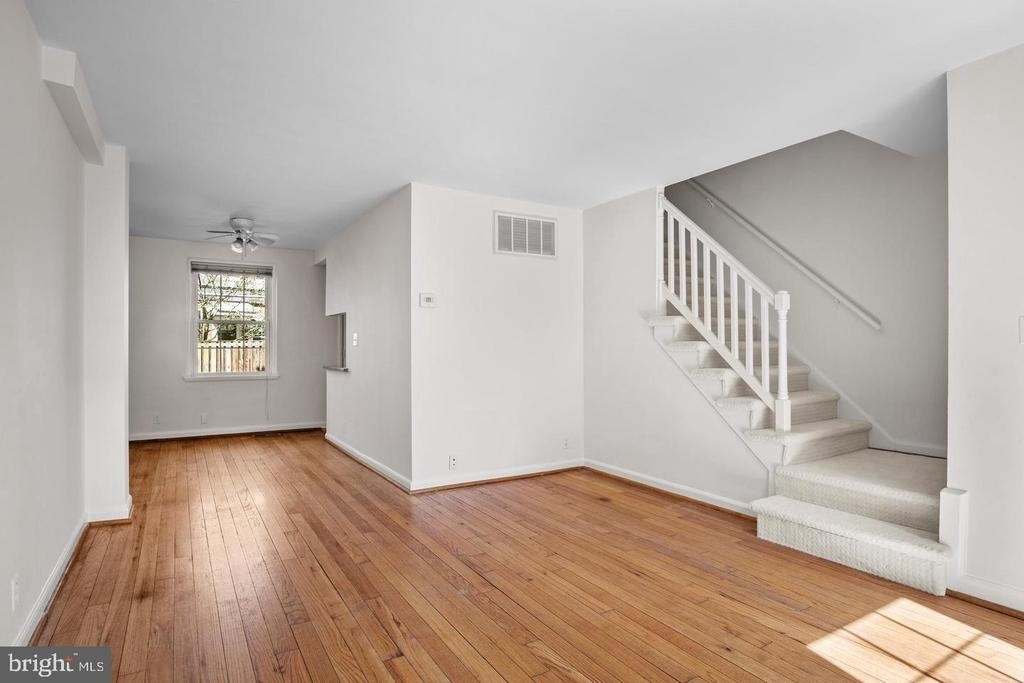 3305 S Wakefield Street - Photo 4