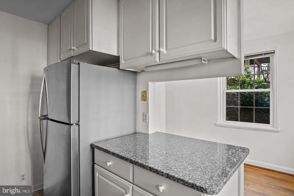 3305 S Wakefield Street - Photo 6