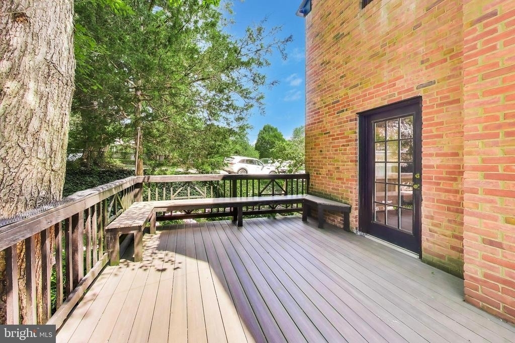 6100 27th Street N - Photo 19