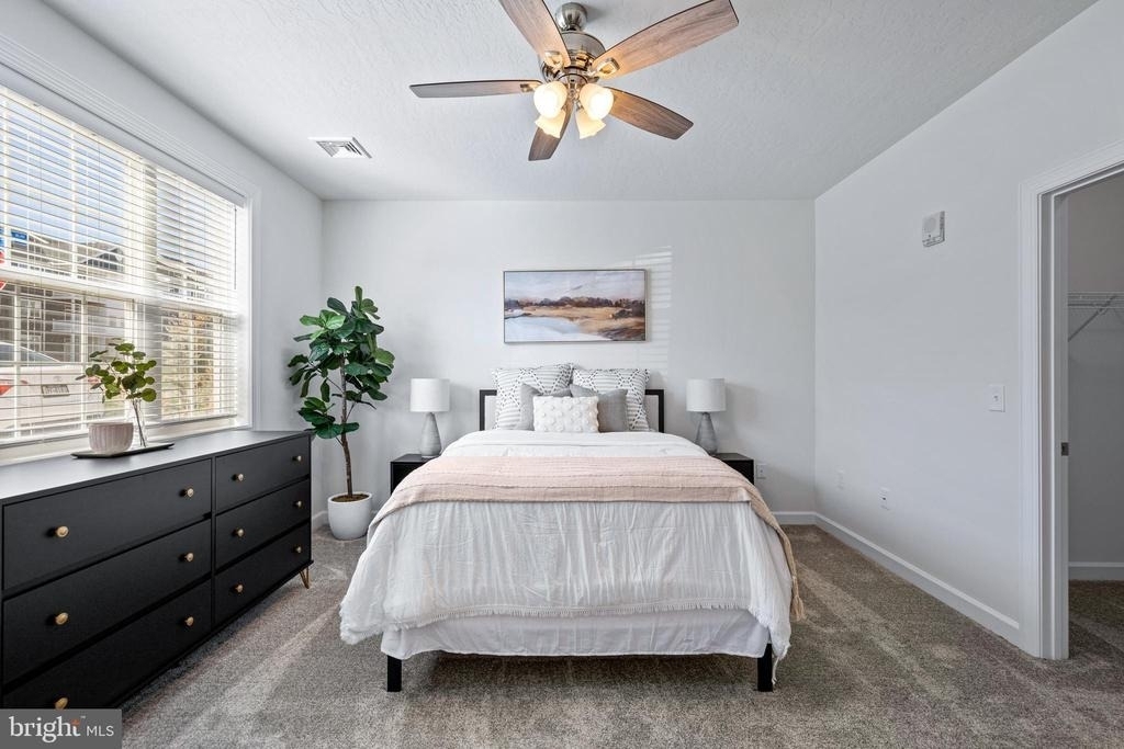 1004 Admiral Lane - Photo 23