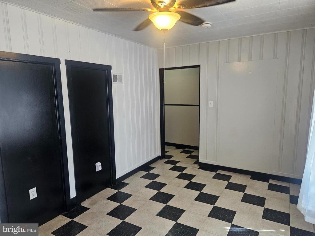 181 S Tulpehocken Street - Photo 2