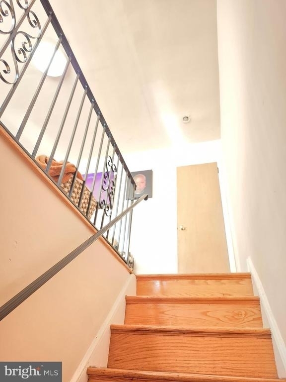 7254 Mansfield Avenue - Photo 2