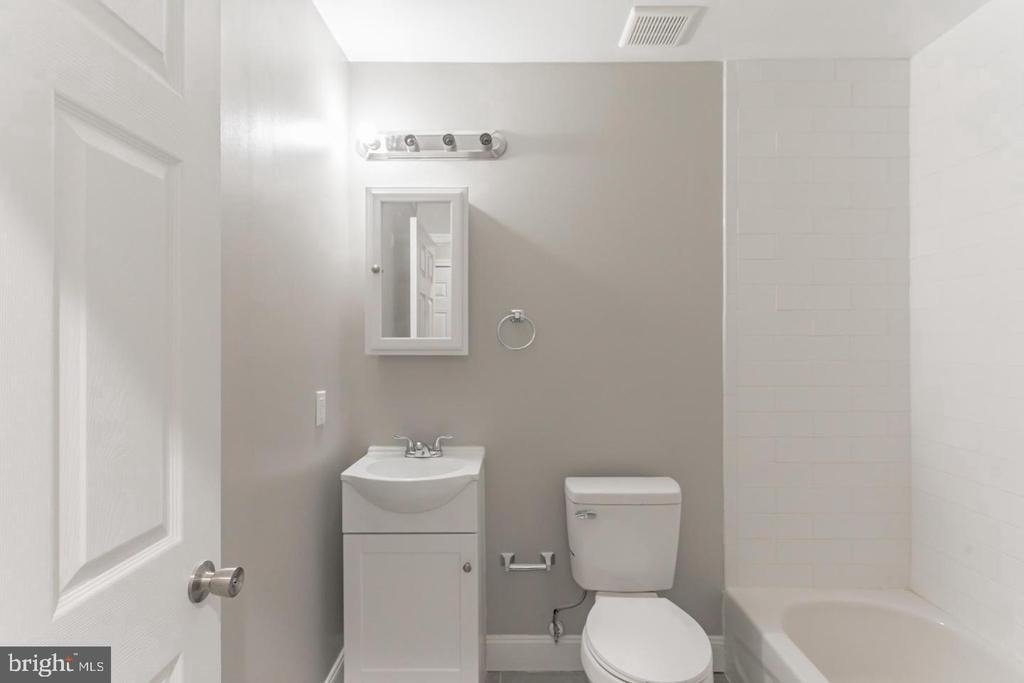 667 N 39th Street - Photo 18
