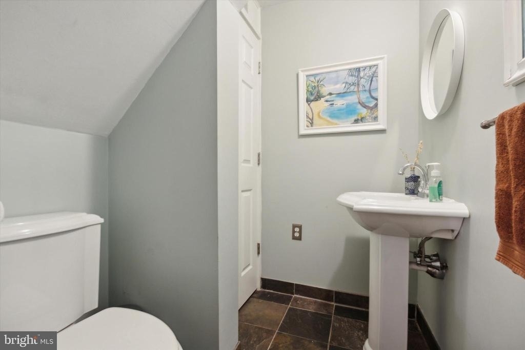 626 Lakeside Avenue - Photo 17