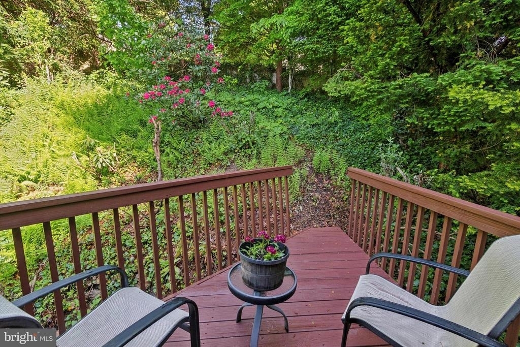 626 Lakeside Avenue - Photo 12
