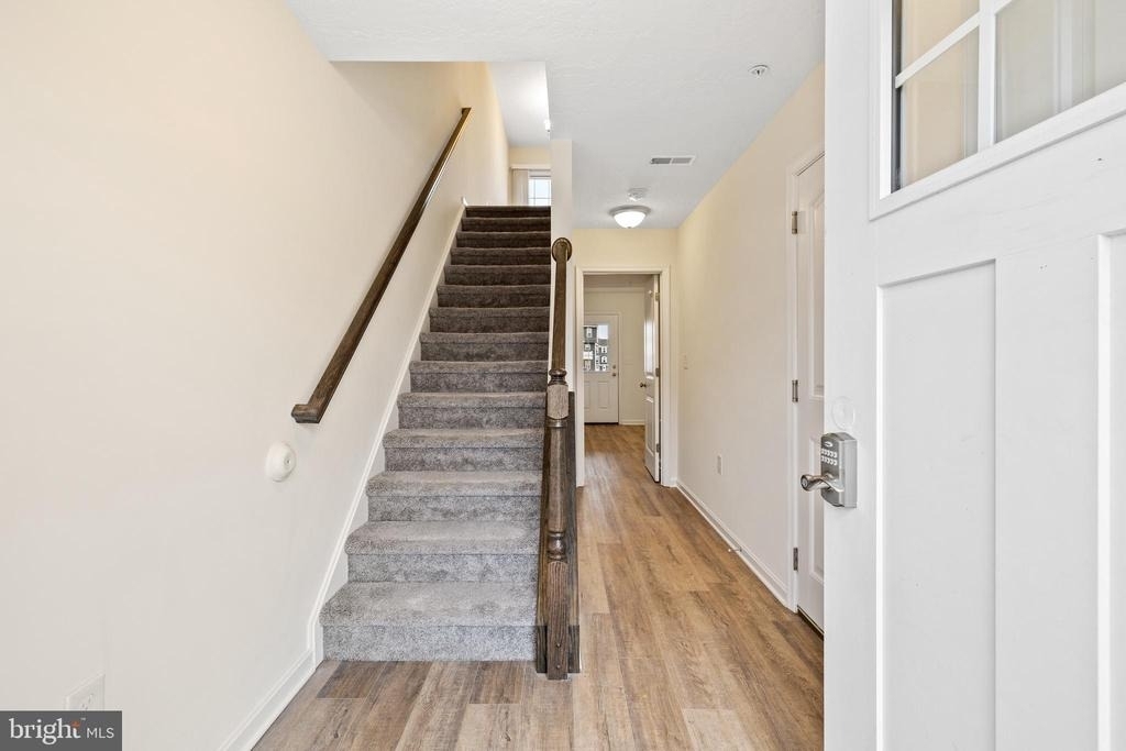 501 Alfalfa Drive - Photo 2