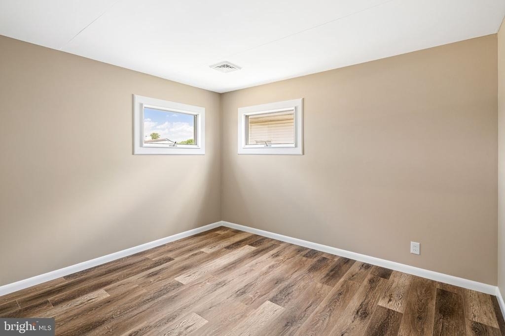 224 Suffolk Road - Photo 17