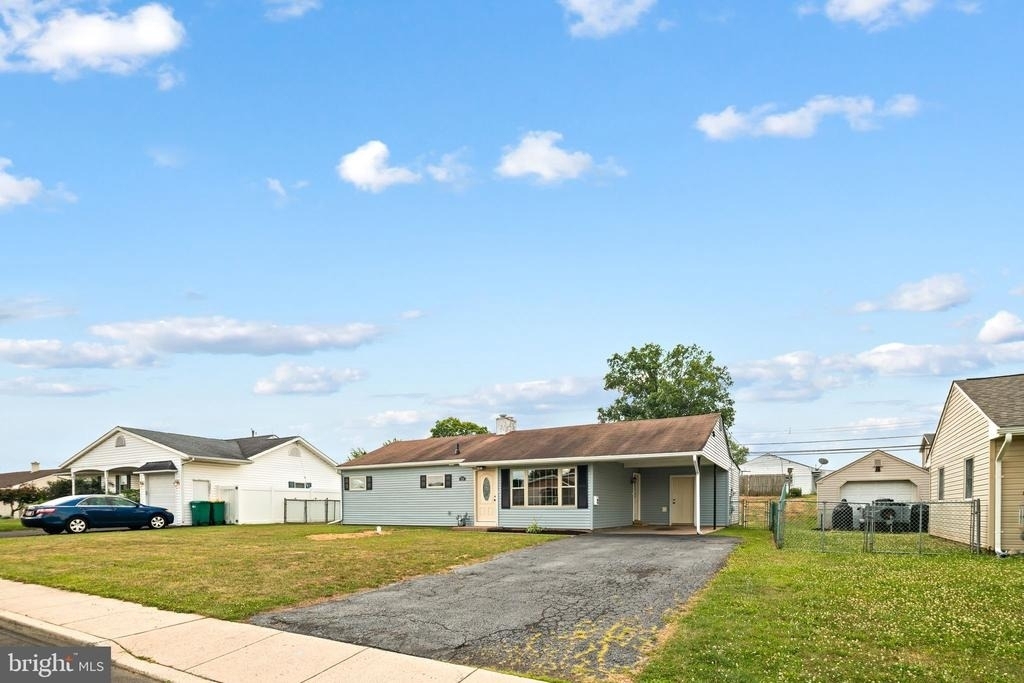 224 Suffolk Road - Photo 1