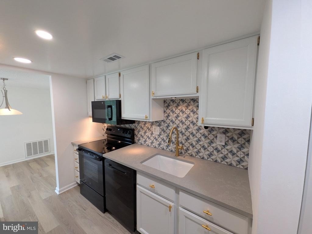 34 Hermitage Drive - Photo 13