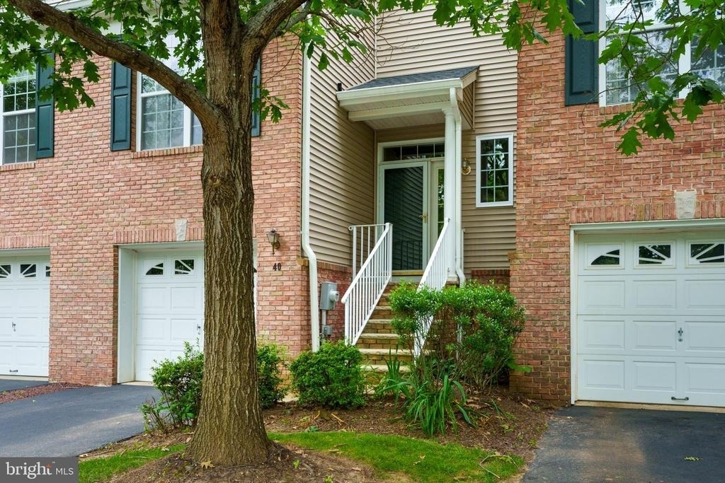 40 Kennedy Court - Photo 0