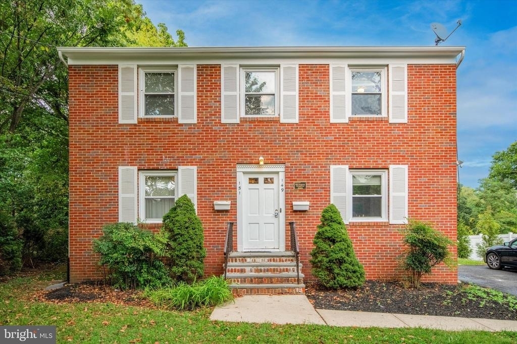 149 N Harrison Street - Photo 0