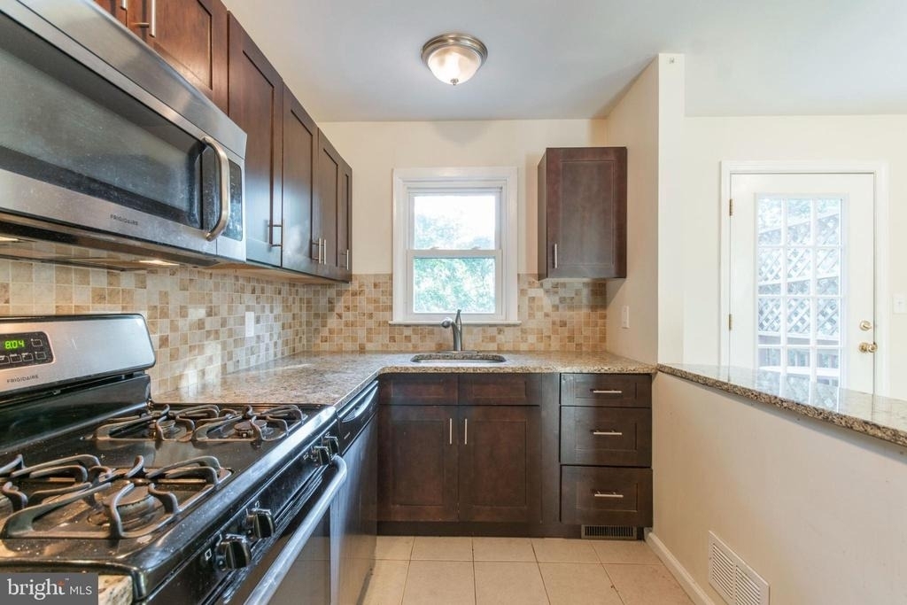 149 N Harrison Street - Photo 6