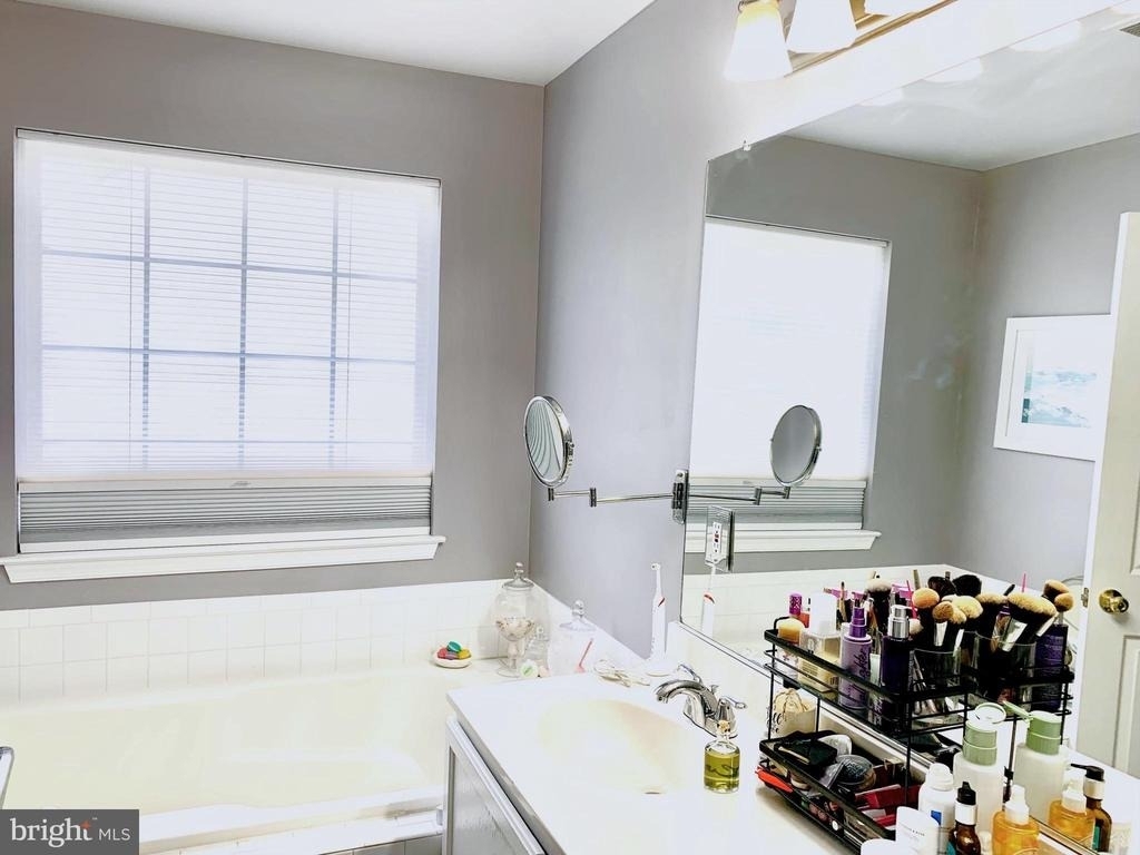 13853 Bailiwick Terrace - Photo 10