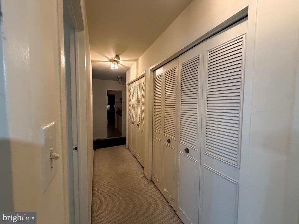 10201 Grosvenor Place - Photo 17