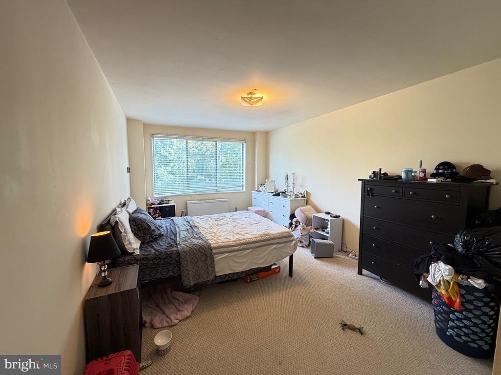 10201 Grosvenor Place - Photo 14