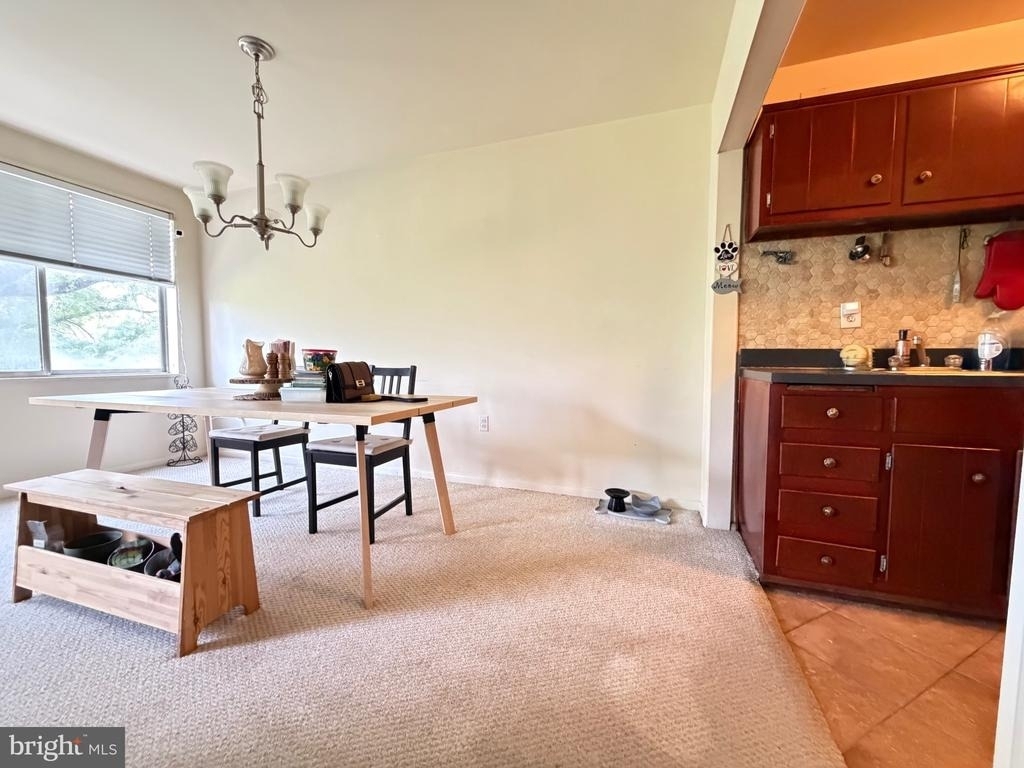 10201 Grosvenor Place - Photo 4
