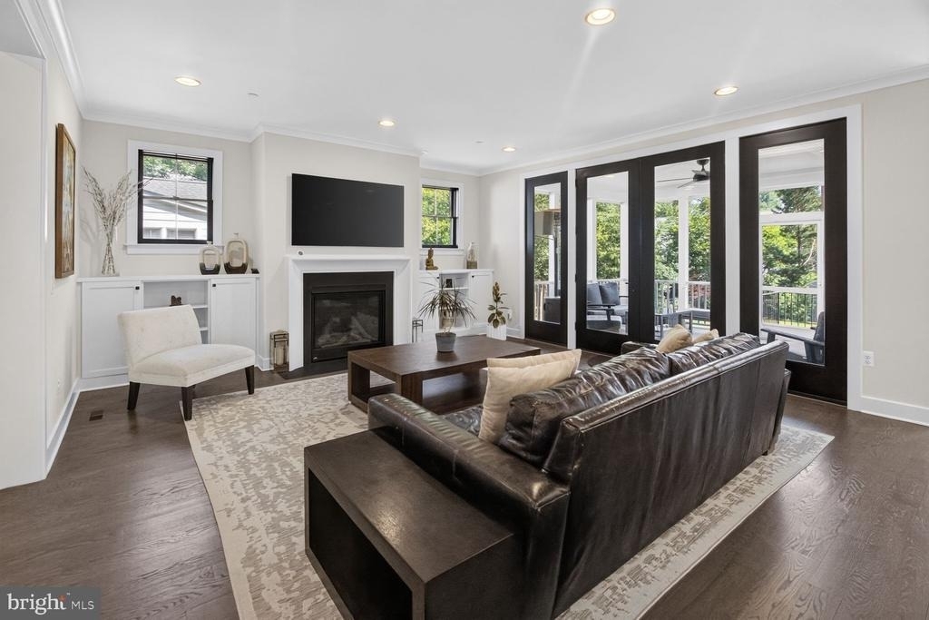 6106 Swansea Street - Photo 13