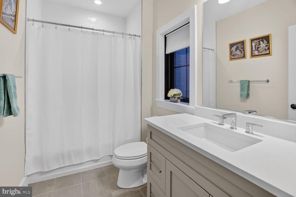 6106 Swansea Street - Photo 33