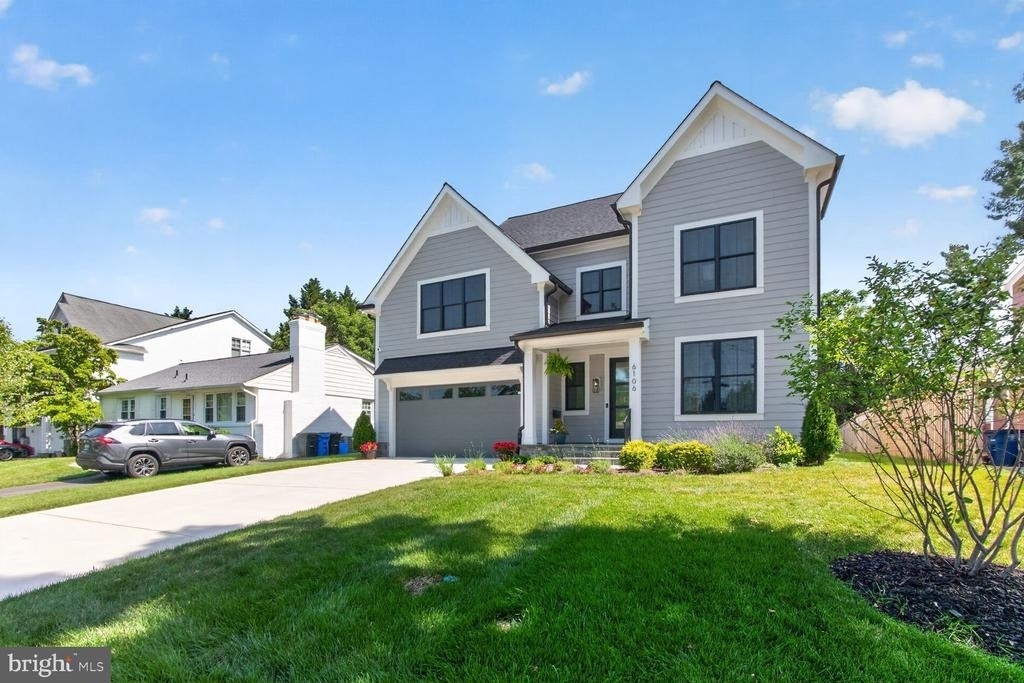 6106 Swansea Street - Photo 1